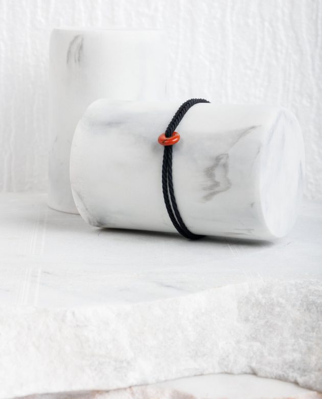 βραχιόλι κηδεμόνα με κόκκινο ίασπις λίθο που μειώνει το άγχος